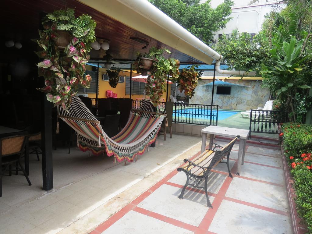 Hostal Cocos Inn Panama Stadt Exterior foto