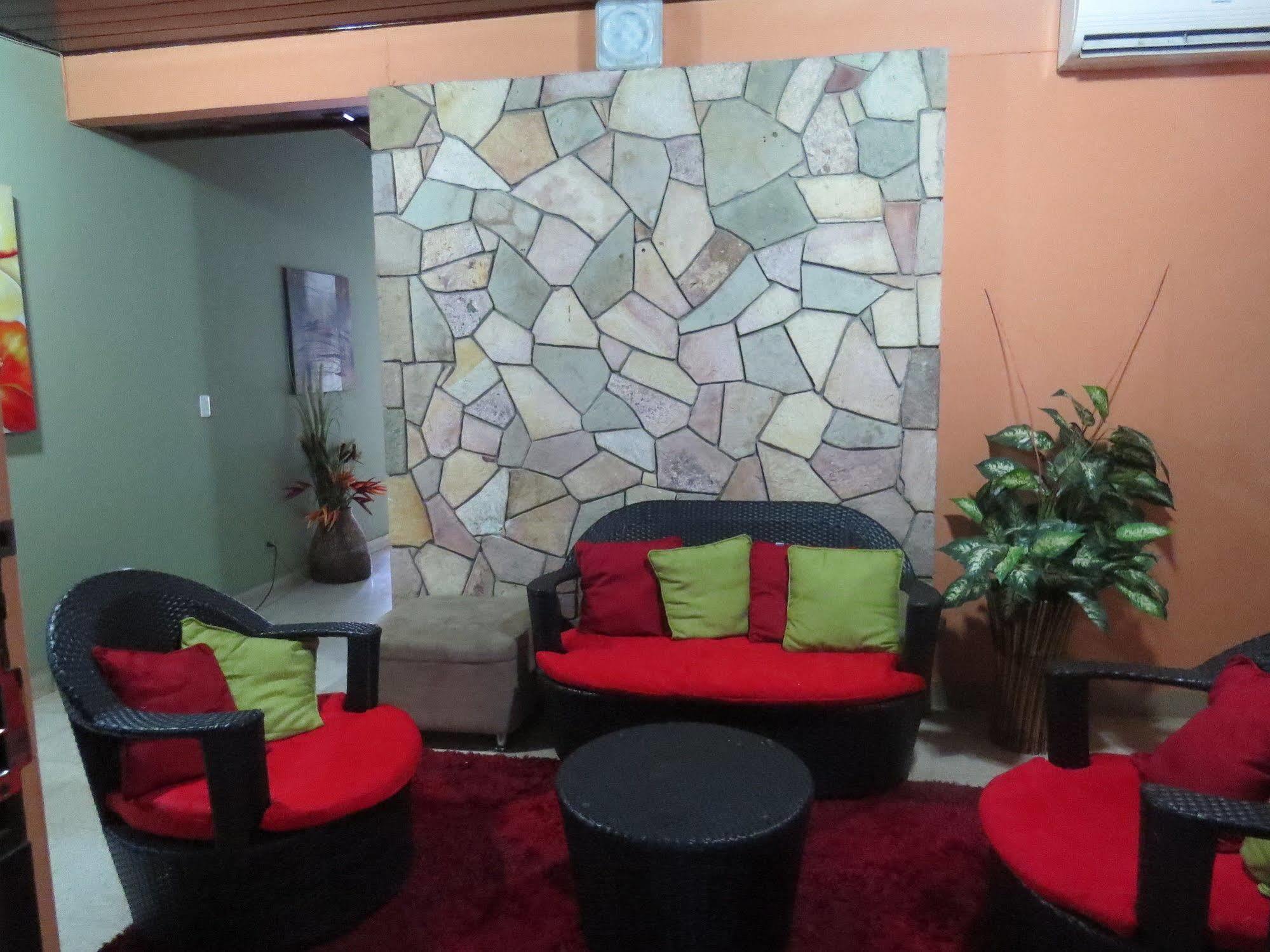 Hostal Cocos Inn Panama Stadt Exterior foto