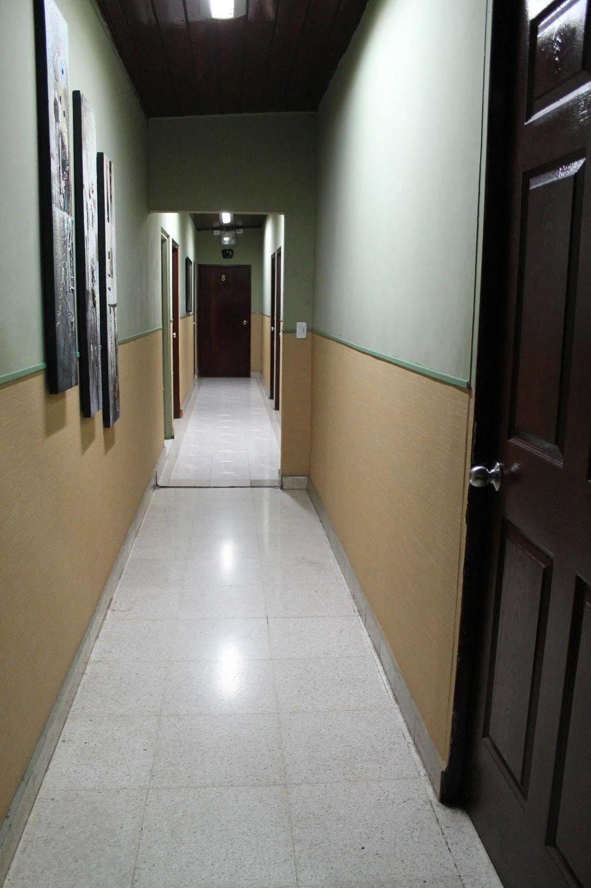 Hostal Cocos Inn Panama Stadt Exterior foto